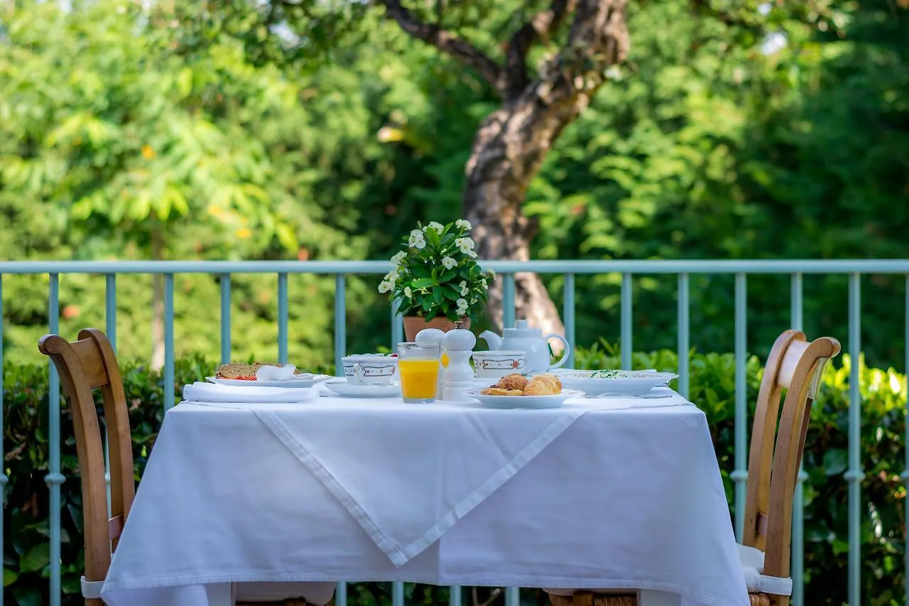 Casa Luna Verde Bed & Breakfast Marbella 0*,  Spain