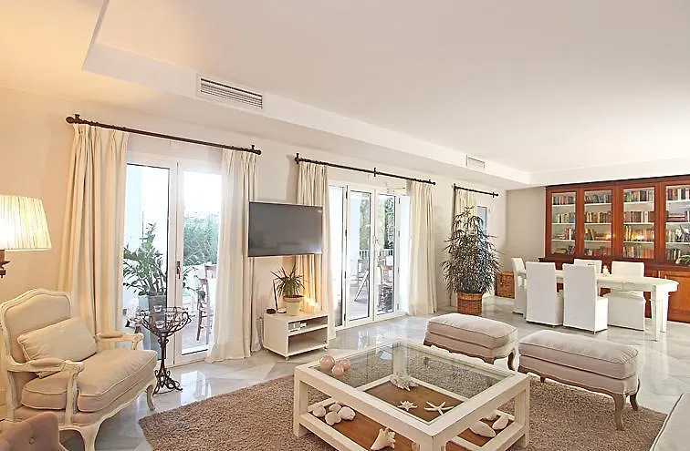 Casa Luna Verde Bed and Breakfast Marbella