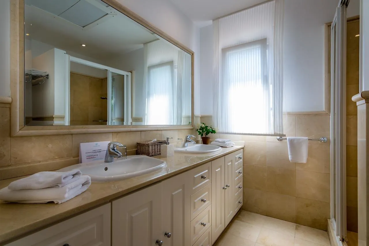 Casa Luna Verde Bed and Breakfast Marbella 0*,